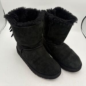 UGG Australia Bailey Bow ll Short Black Warm Boots Size 4
